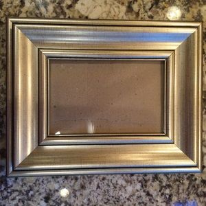 Picture Frame Silver Crackle Finish with Black Trim 4x6 New Neutral